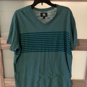 Rock & Republic V-neck Large Green Shirt